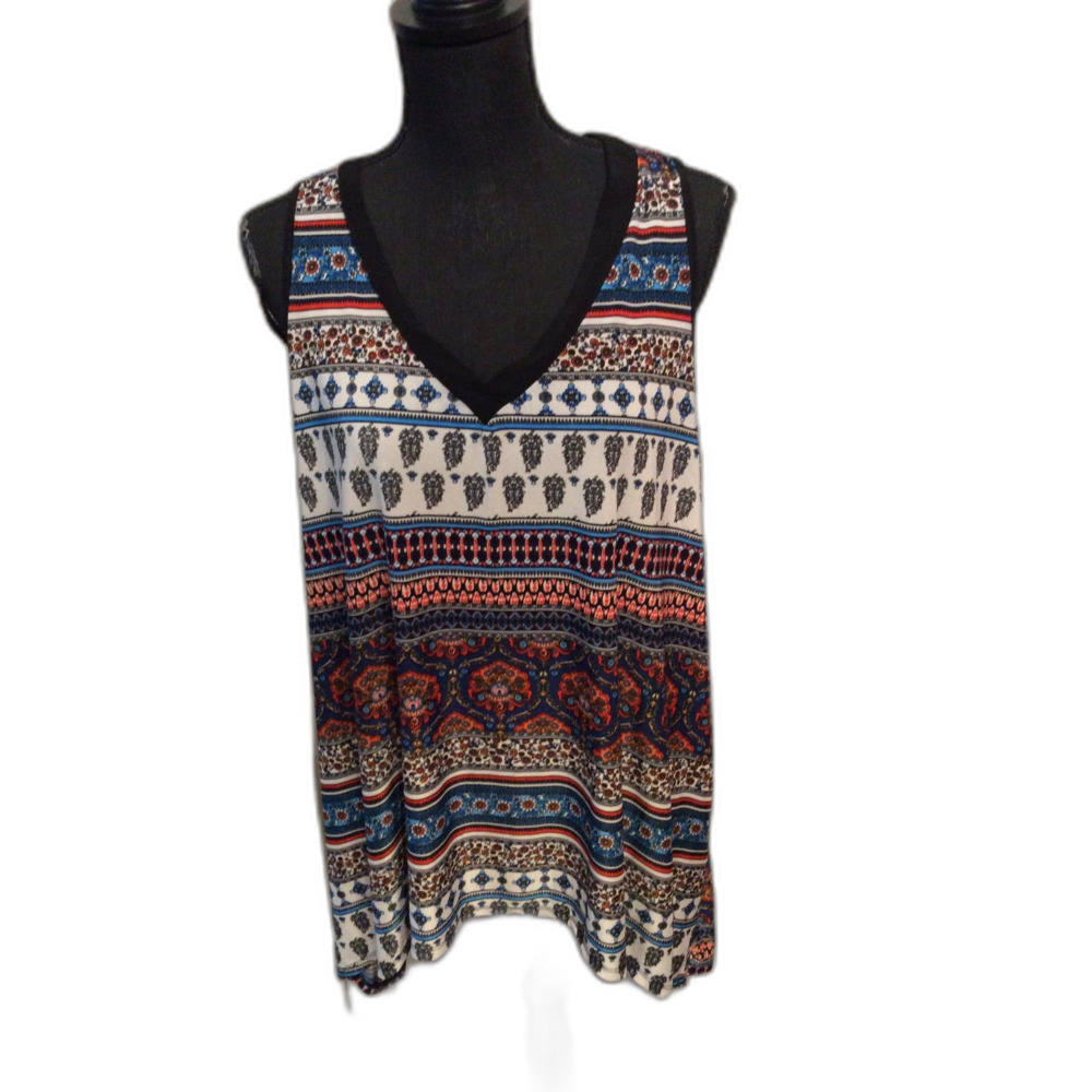 Plus size 2X Sleeveless V Neck Print Top Open Back Front of Closet